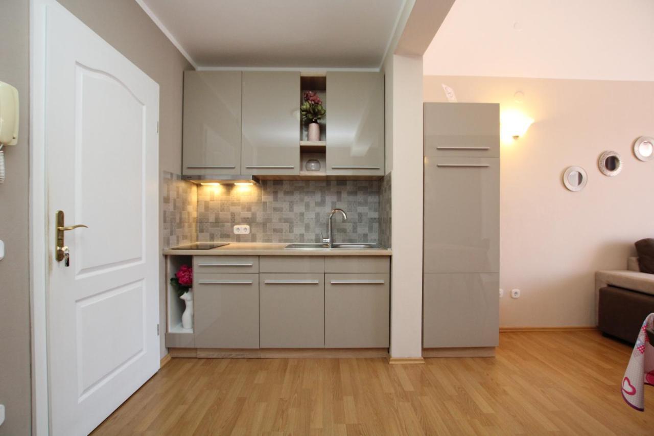 Apartments Markus โปเรช ภายนอก รูปภาพ