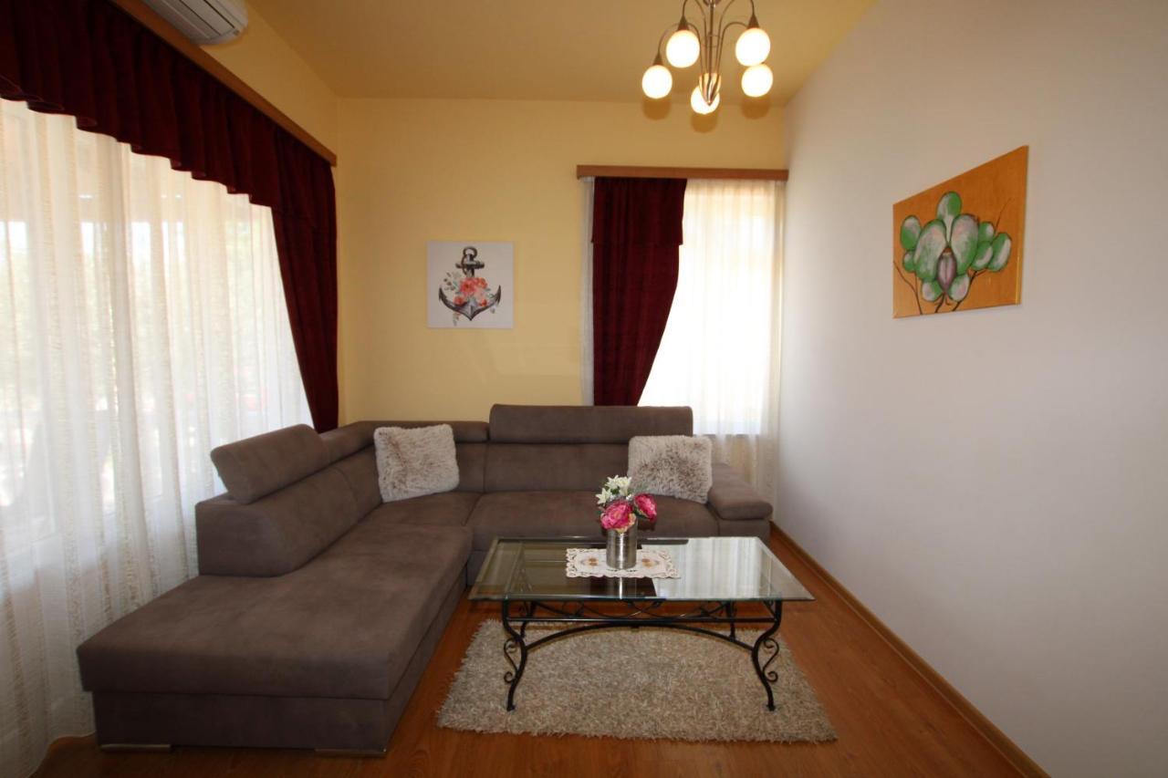 Apartments Markus โปเรช ภายนอก รูปภาพ