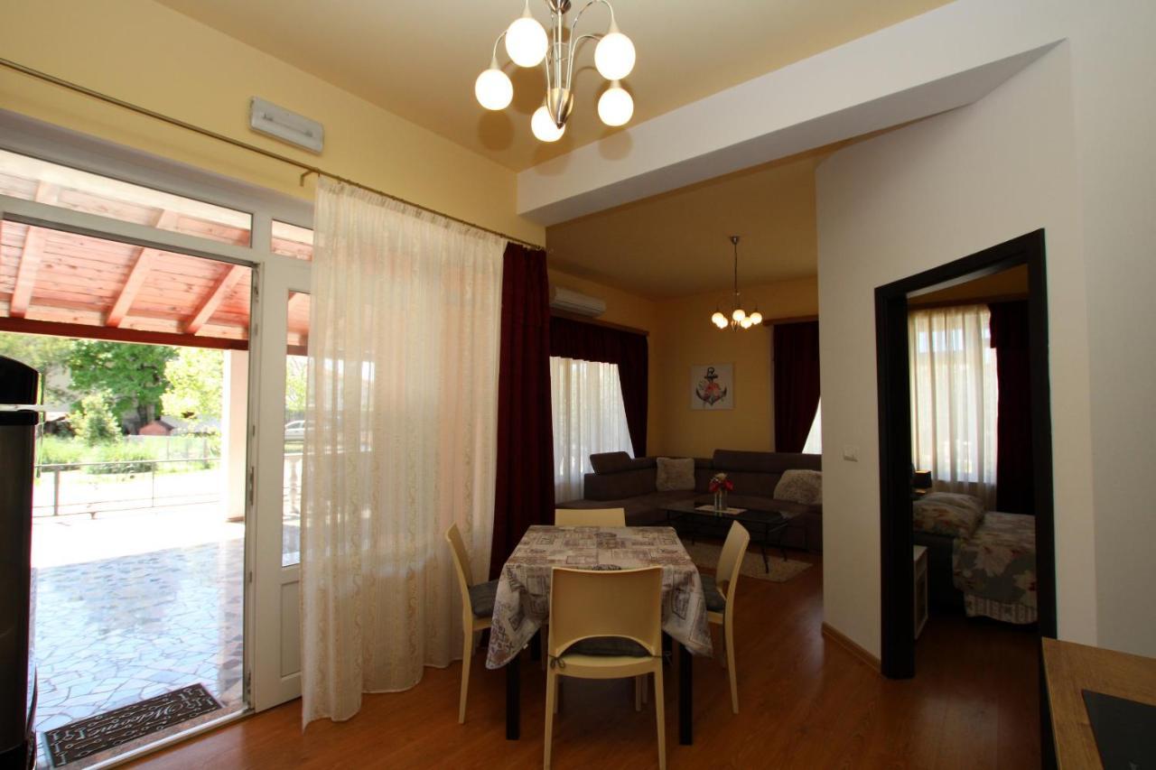 Apartments Markus โปเรช ภายนอก รูปภาพ